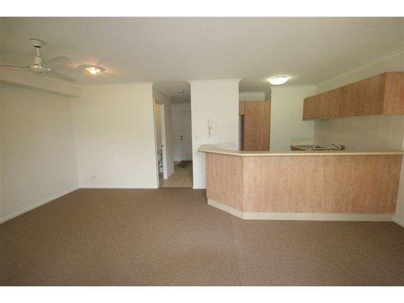 24/18 Lake Weyba Drive, Noosaville QLD 4566