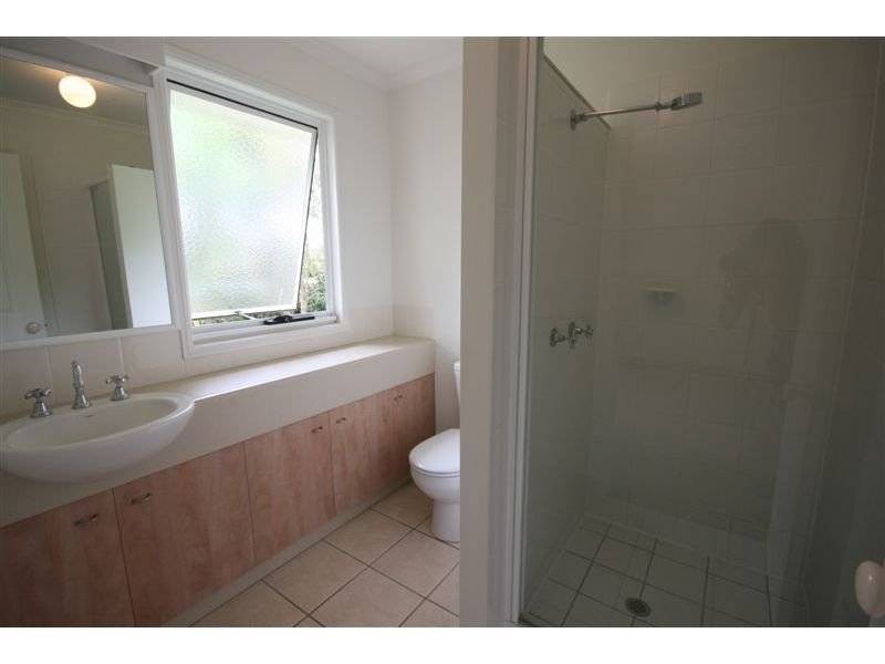 24/18 Lake Weyba Drive, Noosaville QLD 4566