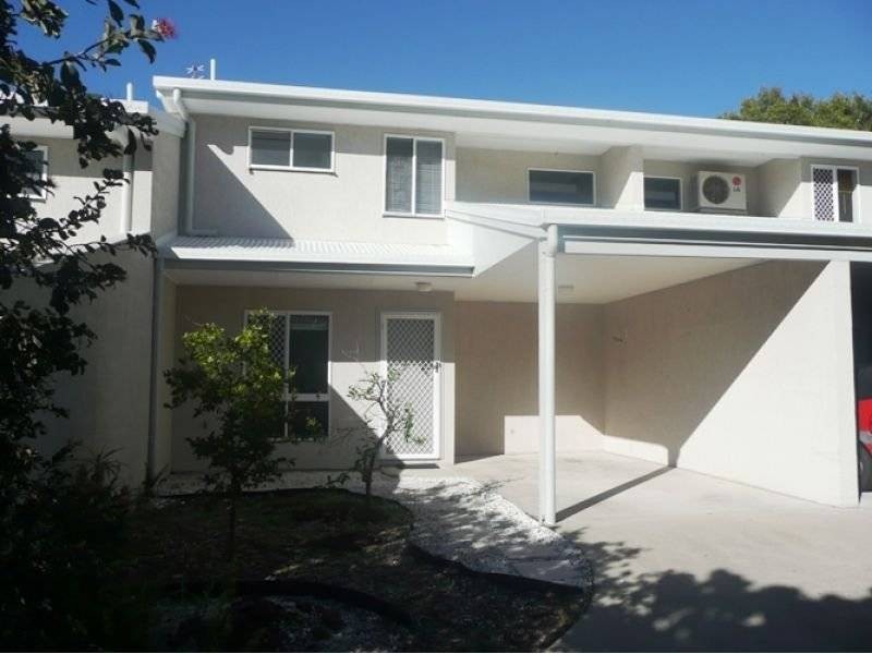 2/74 Southern Cross Parade, Sunrise Beach QLD 4567