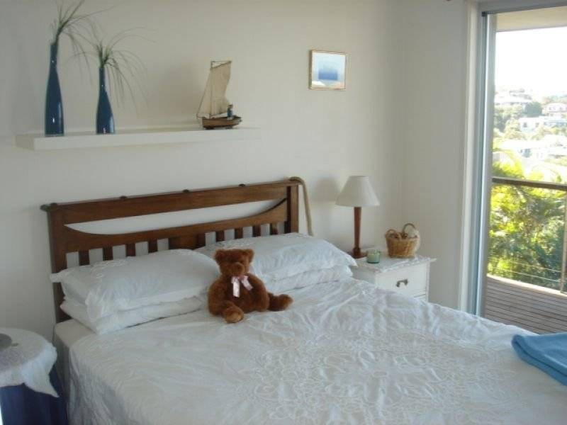 22 Southern Cross Parade, Sunrise Beach QLD 4567