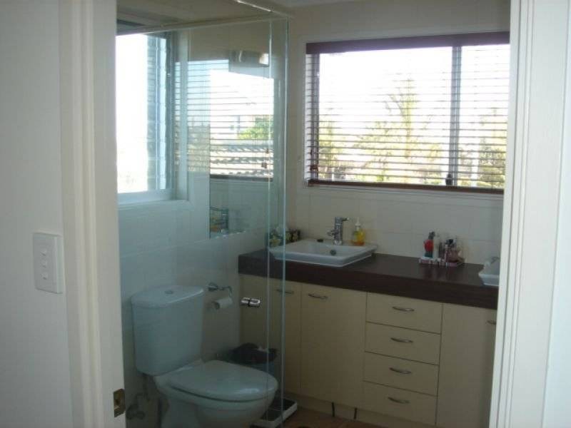 22 Southern Cross Parade, Sunrise Beach QLD 4567