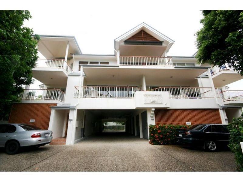 1/3 William Street, Noosaville QLD 4566