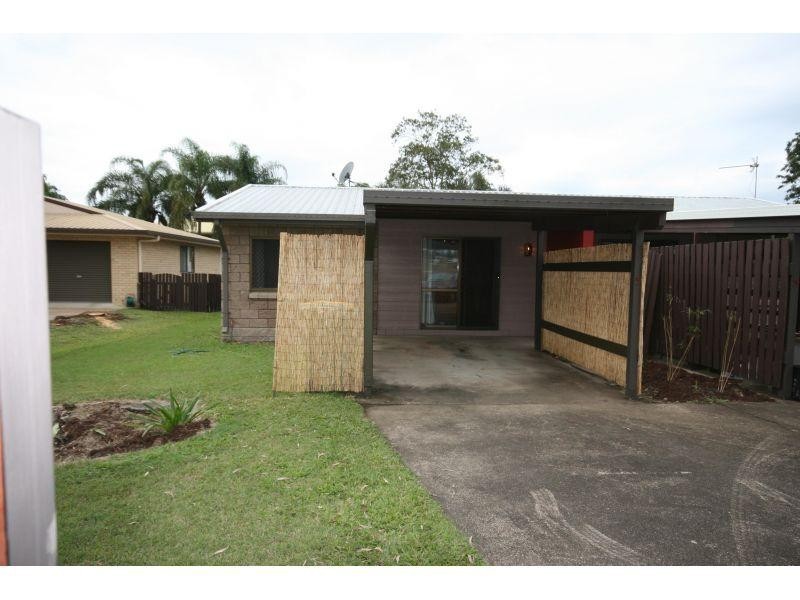 1/5 Ramsey Road, Southside QLD 4570