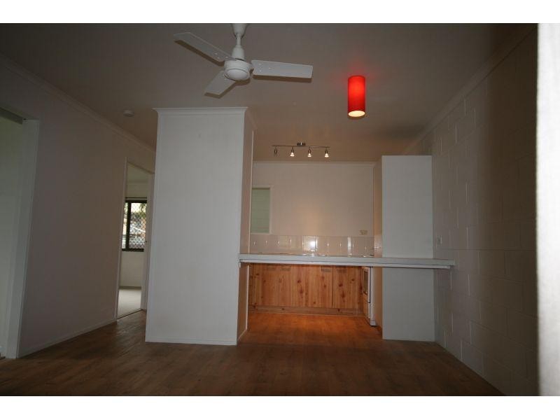 1/5 Ramsey Road, Southside QLD 4570