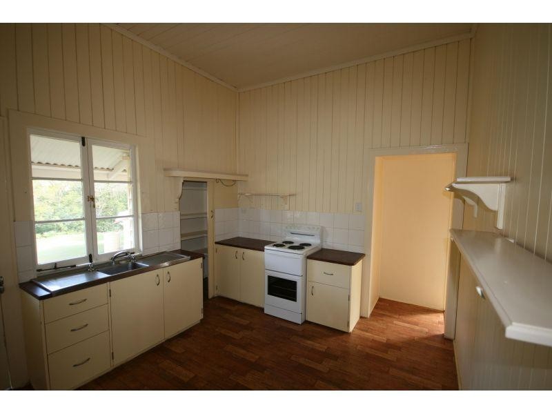 5 Crown Road, Gympie QLD 4570