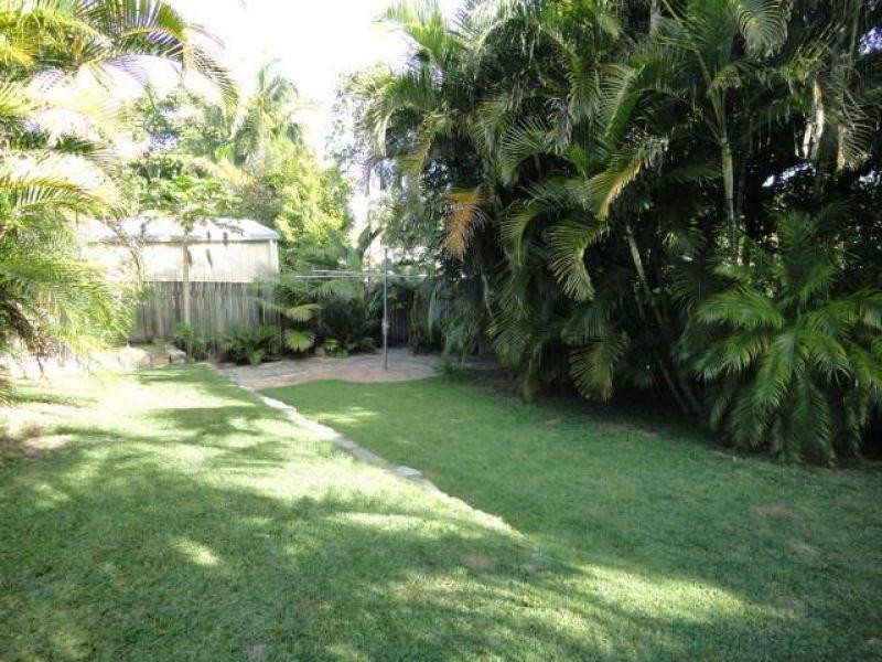 22 Victory Crescent, Sunrise Beach QLD 4567