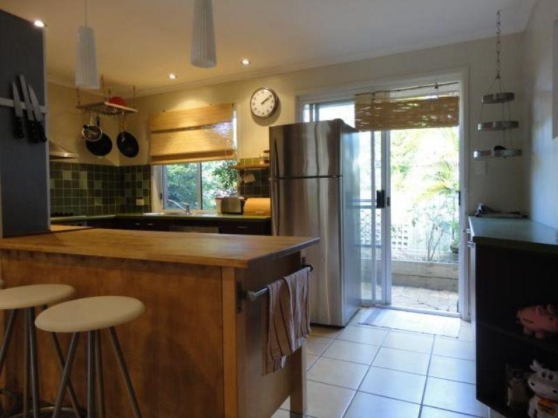 22 Victory Crescent, Sunrise Beach QLD 4567