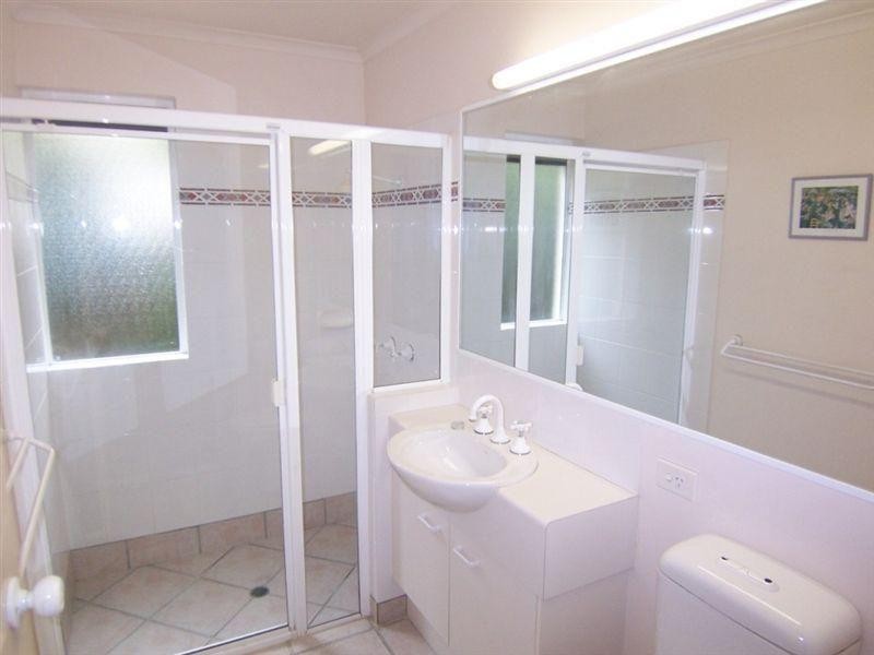 1/5 Russell, Noosaville QLD 4566