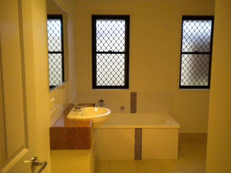 2/23 Federation Crt, Gympie QLD 4570