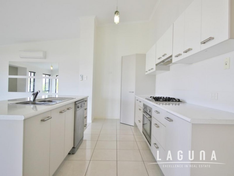 14  Majestic Place, Jones Hill QLD 4570