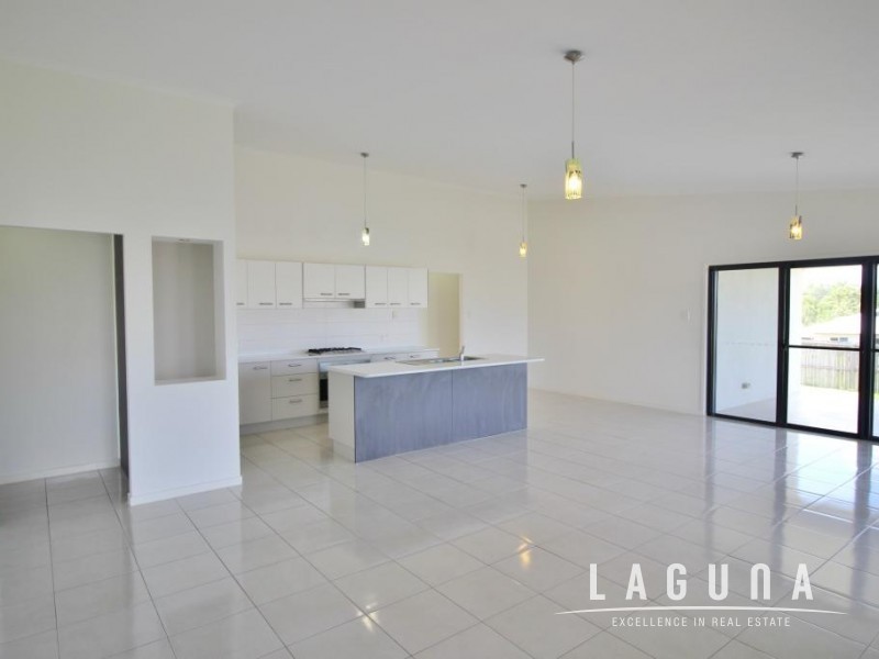 14  Majestic Place, Jones Hill QLD 4570