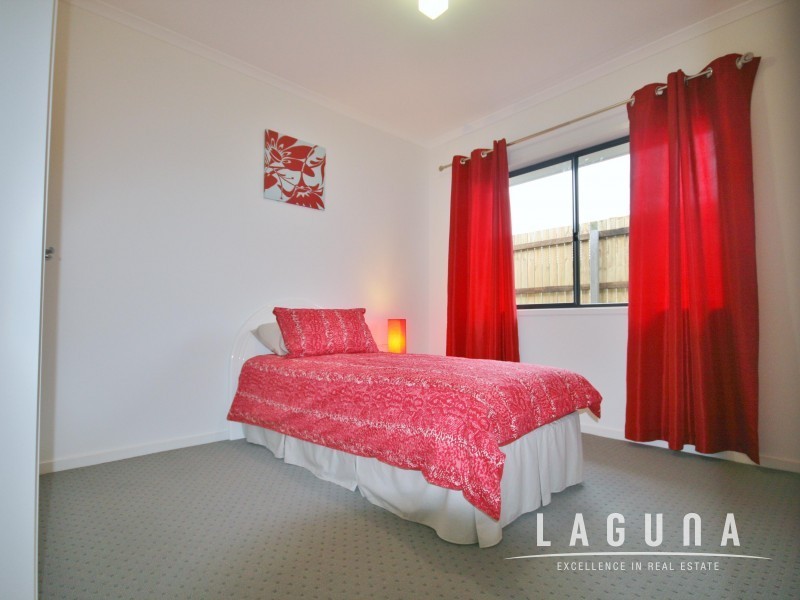 14  Majestic Place, Jones Hill QLD 4570