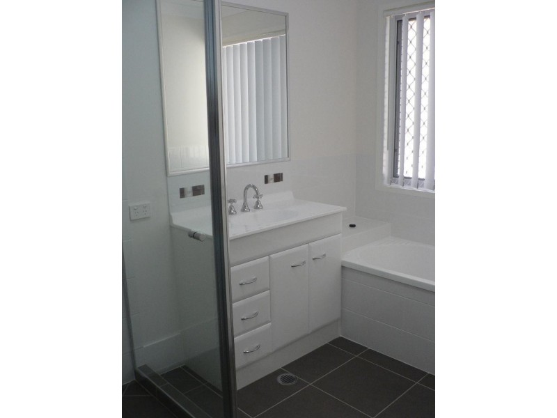 48 McPhail St, Southside QLD 4570