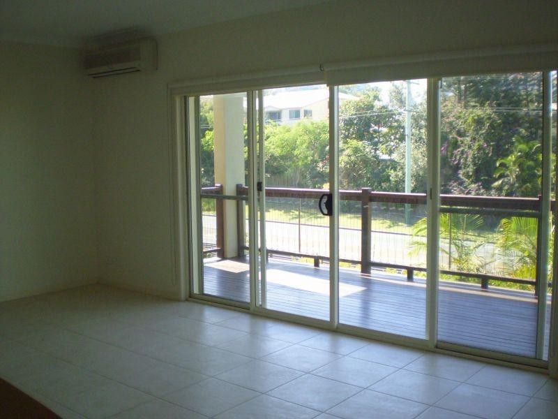 2/44 Ventura Street, Sunrise Beach QLD 4567