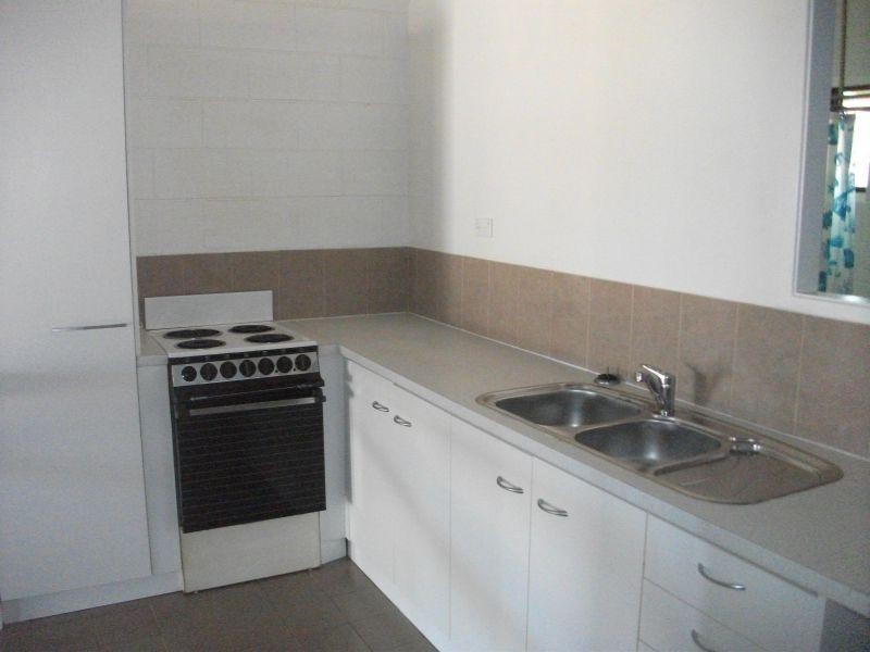 2/5  Ramsey Rd, Southside QLD 4570