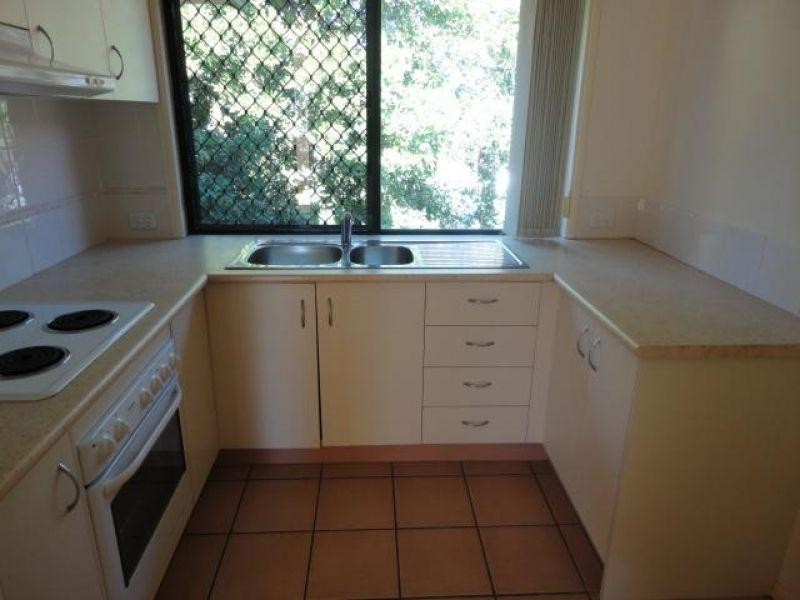 4/3 Lipton, Sunrise Beach QLD 4567