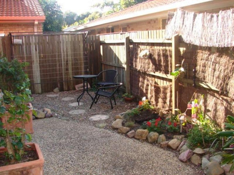 2/5 Ramilles Street, Mount Coolum QLD 4573