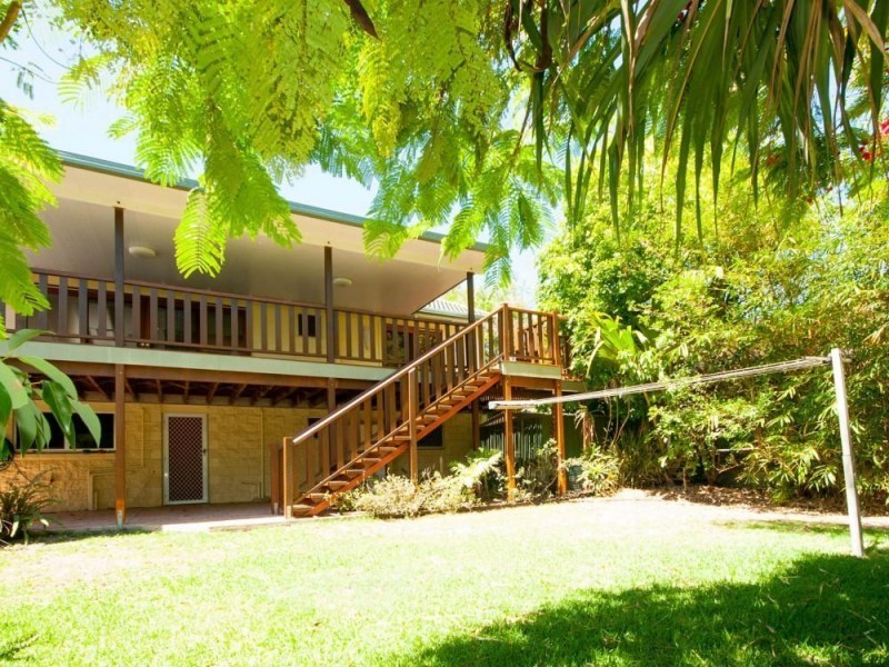 5 Lakeview Drive, Tewantin QLD 4565