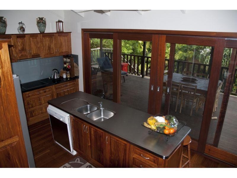 5 Lakeview Drive, Tewantin QLD 4565