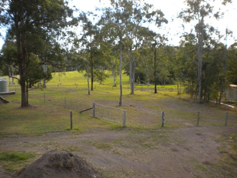 18 Bethongabel Court, Southside QLD 4570