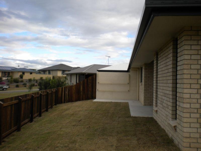 1/23 Federation Court, Southside QLD 4570