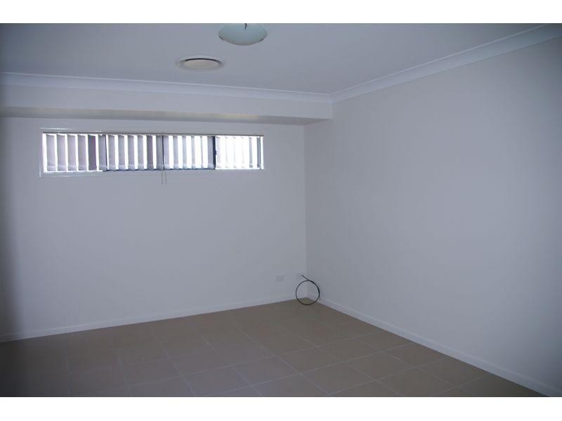 5 Parkview Close, Southside QLD 4570