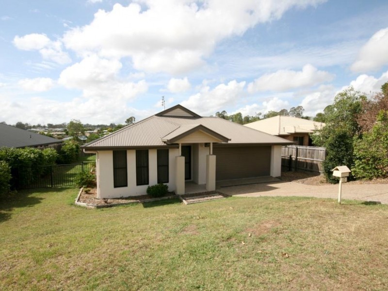 5 Parkview Close, Southside QLD 4570