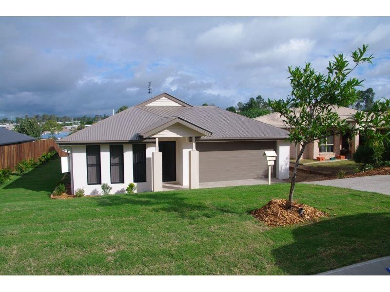 5 Parkview Close, Southside QLD 4570