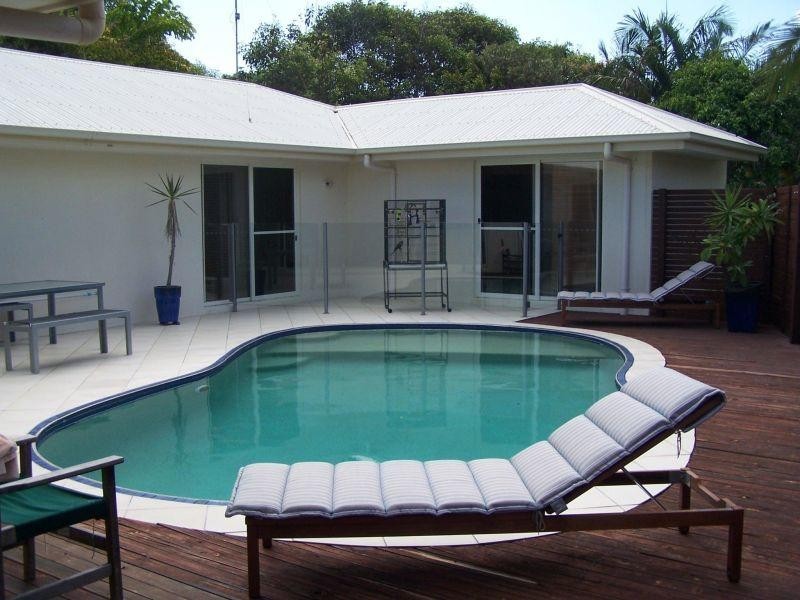 Castaways Beach QLD 4567