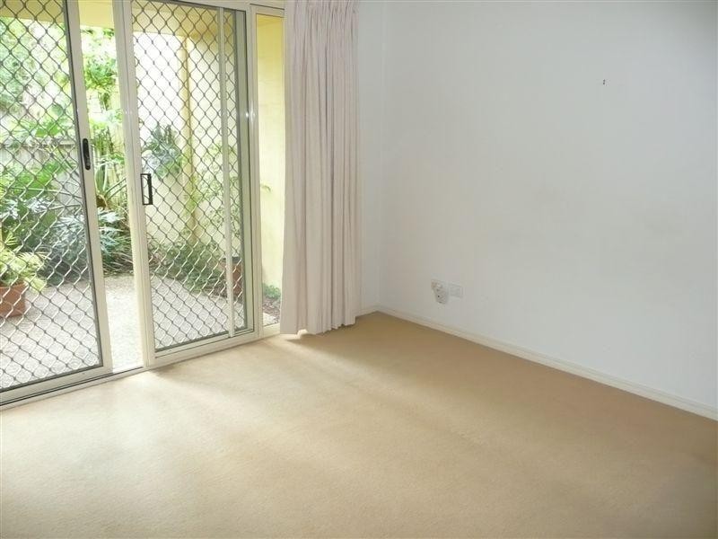 2/269 Weyba Road, Noosaville QLD 4566