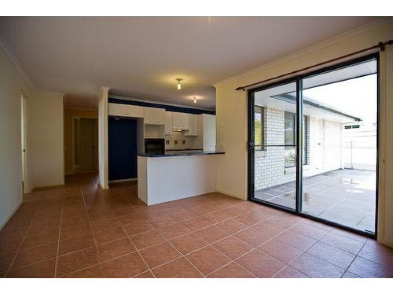 5 Bushland Drive, Southside QLD 4570