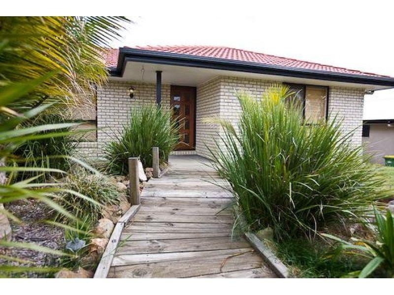 5 Bushland Drive, Southside QLD 4570