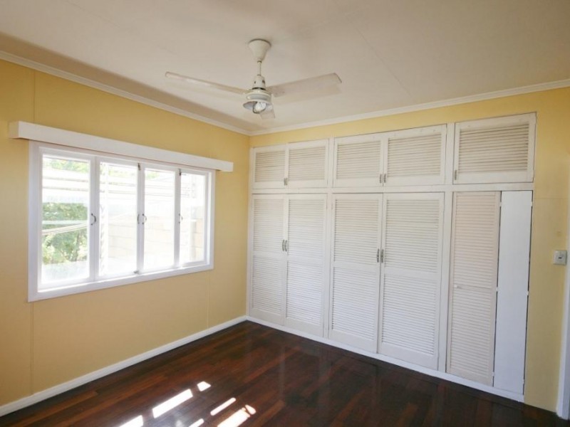 42 Oak Street, Gympie QLD 4570