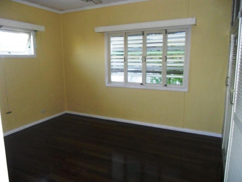 42 Oak Street, Gympie QLD 4570