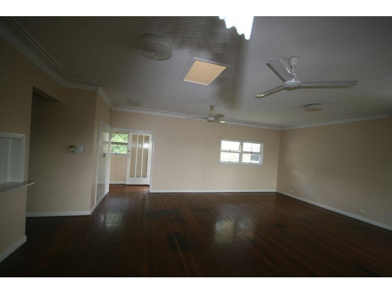 3 Louisa Street, Gympie QLD 4570