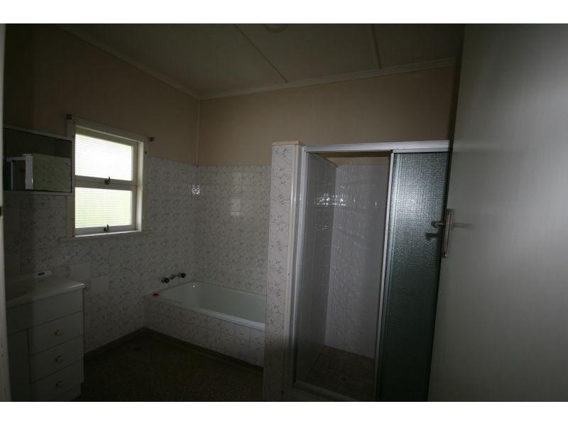 3 Louisa Street, Gympie QLD 4570