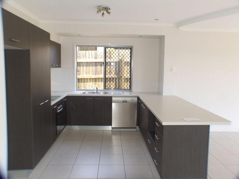 79 Gympie View Drive, Southside QLD 4570