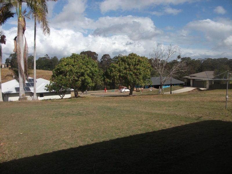 7  Australia Drive, Southside QLD 4570