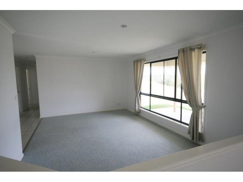 61 Silky Oak Dr, Southside QLD 4570