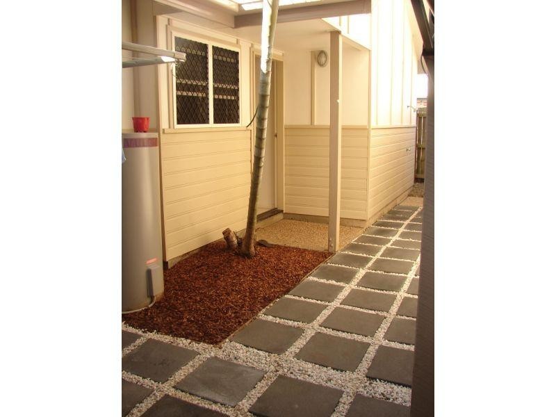 42 Lakedrive Crescent, Marcoola QLD 4564