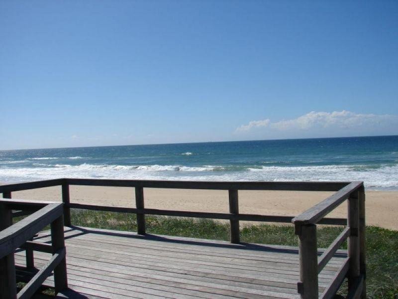 42 Lakedrive Crescent, Marcoola QLD 4564