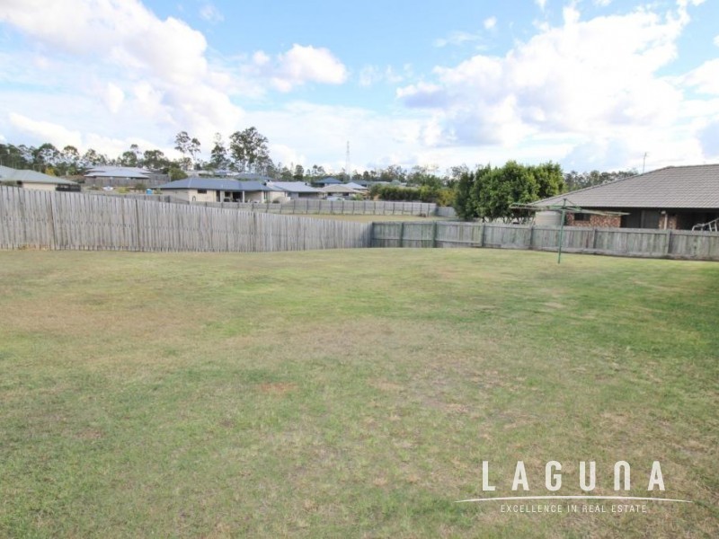 5 Decker Place, Southside QLD 4570