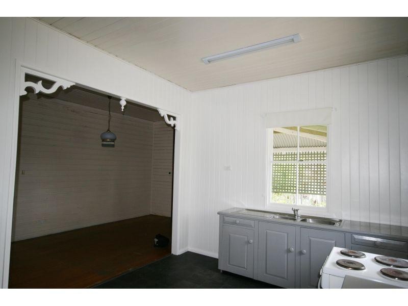 22 Caledonian Hill, Gympie QLD 4570