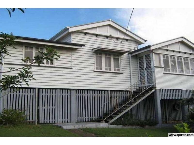 63 Lawrence Street, Gympie QLD 4570