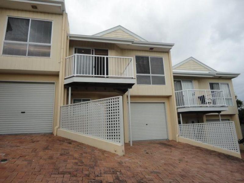 2/69 Southern Cross Parade, Sunrise Beach QLD 4567