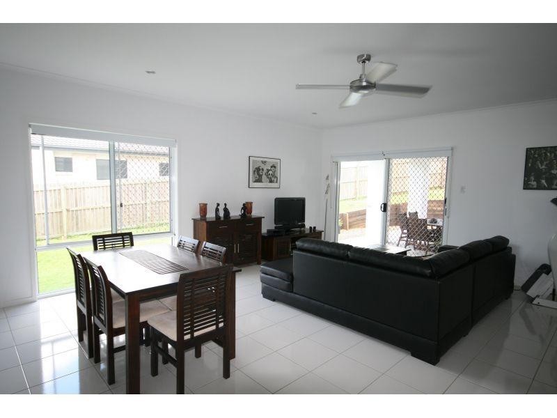 3 Presidential Avenue, Jones Hill QLD 4570