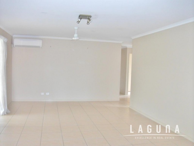 16 Decker Place, Southside QLD 4570