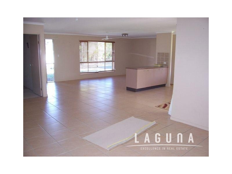 16 Decker Place, Southside QLD 4570