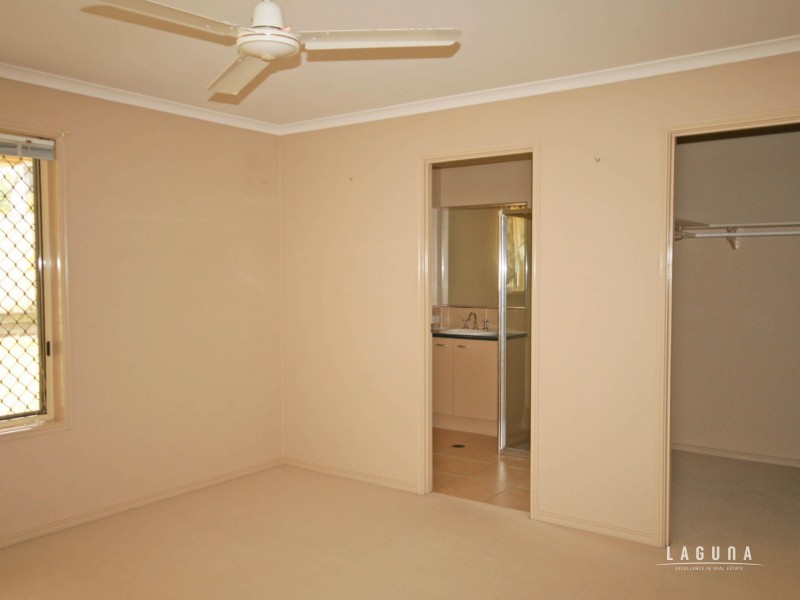 16 Decker Place, Southside QLD 4570