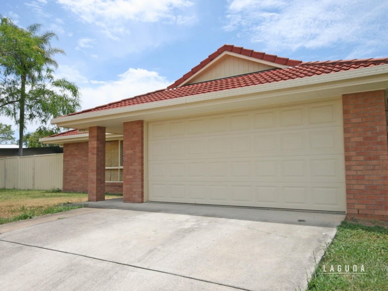 16 Decker Place, Southside QLD 4570